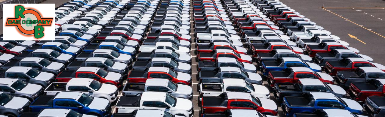 4x4 pickup for sale in Fort Wayne, Indiana, dealership lot